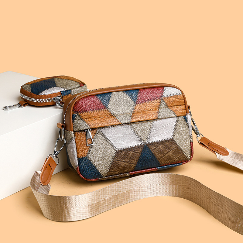 Mini sac carré rétro coutures contrastées — style vintage fashion compact